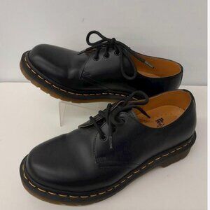 Dr Martens Women's 11837 Lace Up Black Size 8 Shoes